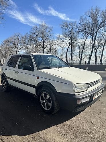 обмен на авто с доплатой: Volkswagen Golf: 1992 г., 1.8 л, Механика, Бензин, Хэтчбэк — 2