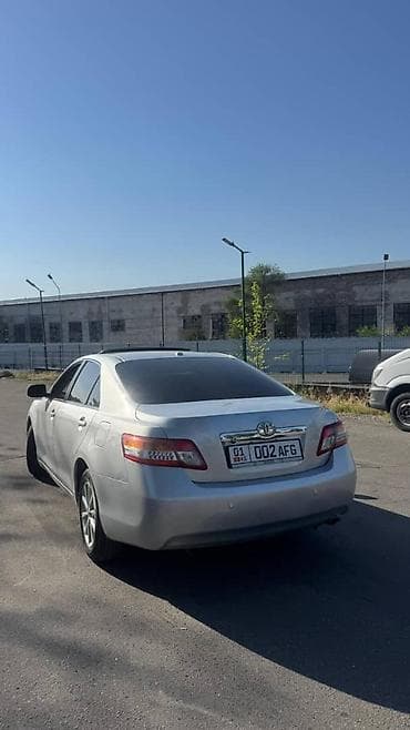 реалии: Toyota Camry: 2010 г., 2.5 л, Автомат, Бензин, Седан — 4