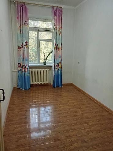 Бөлмөлөр: 20 м², Эмереги менен — 1