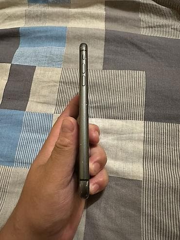 режим 12 с: IPhone 11, черный, 128 ГБ Характеристики и функции: - Экран 6.1" — 5