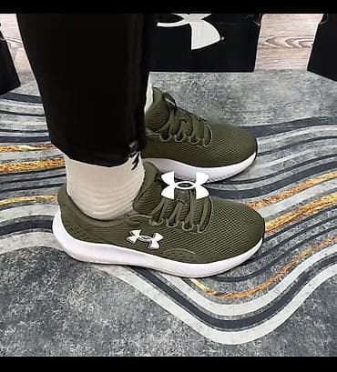 Личные вещи: Мужские кроссовки, 42.5, Under Armour, Новый, цвет - Зеленый — 1