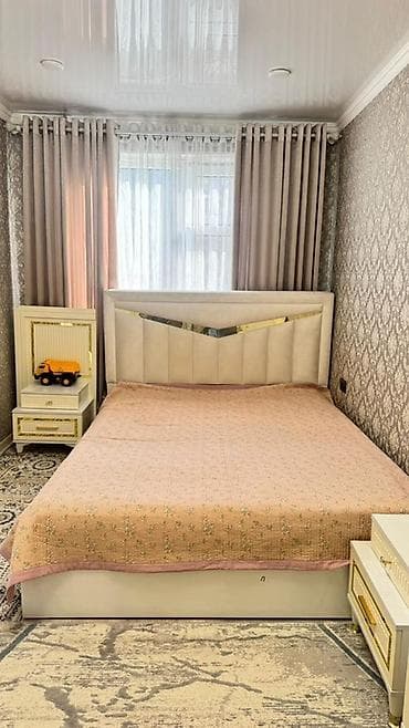 Спальный гарнитур, Б/у, Двуспальная кровать, Шкаф, Комод, Самовывоз