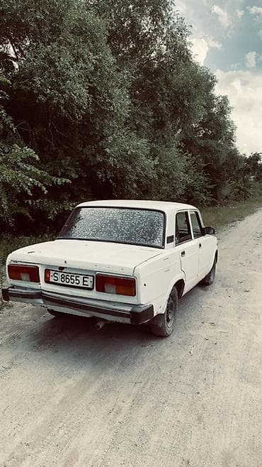 2 8: ВАЗ (ЛАДА) 2107: 1993 г., 1.6 л, Механика, Бензин, Седан — 5