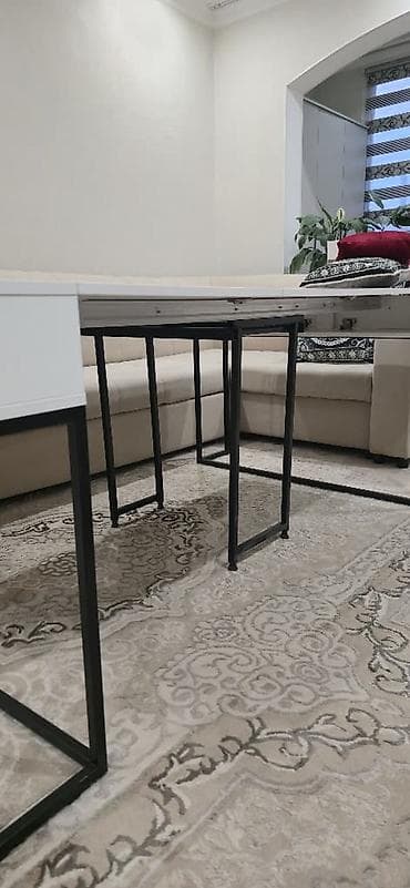 стол метал: Обеденный/рабочий стол в современном стиле - Столешница: белая — 1