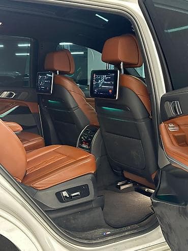 ом 642: BMW X7: 2020 г., 3 л, Автомат, Бензин, Внедорожник — 7