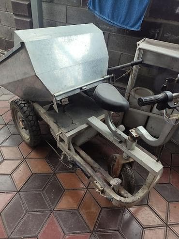 зарядка для аккумулятор: Садово-строительная тачка и тележка, Стальная, Трехколесная, Б/у — 1