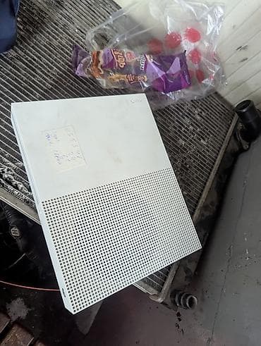 Xbox One: Xbox one s 512гб аретфатичит, в комплекте только приставка — 1