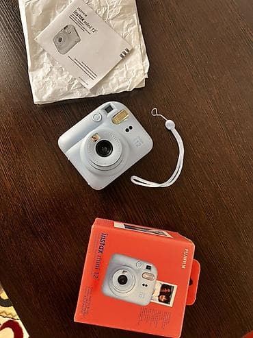 чоор фото: Fujifilm Instax mini 12 — мгновенная камера в цвете Pastel Blue — 1
