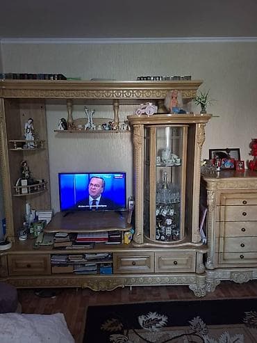 Үй жана бакча: Дубал шкаф, Дубал шкаф түрү: Модулдуу, Үй, конок бөлмөсү үчүн, Колдонулган, Өзгөчөлүктөрү: Телевизор коюучу бөлүк менен — 1