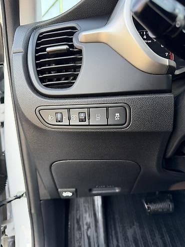 honda ист: Kia Rio X-Line: 2021 г., 1.6 л, Автомат, Бензин, Универсал — 10