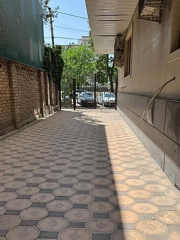 кабинеты аренда: Аренда офисов, 135 м², В жилом комплексе, 1 линия — 5