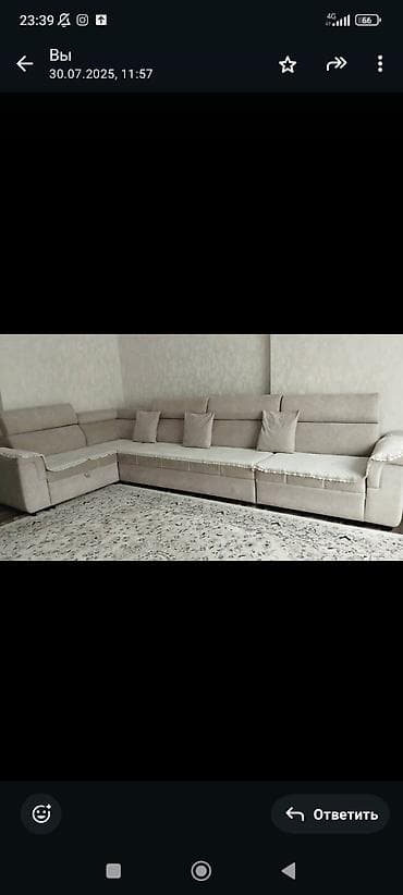 Угловой диван, C подушками at lalafo.kg Угловой диван, C подушками