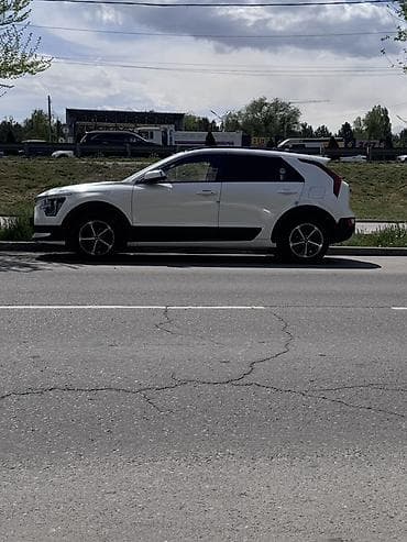 тойота приус с: Kia Niro: 2022 г., 1.6 л, Робот, Гибрид, Кроссовер — 8
