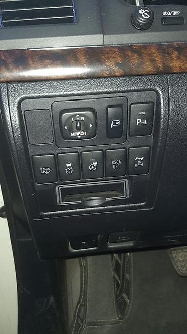 сары булун: Toyota Land Cruiser: 2013 г., 4.5 л, Автомат, Дизель, Жол тандабас — 5