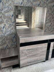 двухъярусные железные кровати бу: Уктоочу бөлмө гарнитуру, Колдонулган, Эки кишилик керебет, Шкаф, Комод, Кыргызстан, Жыгач, Өзү алып кетүү, түсү - Боз — 5