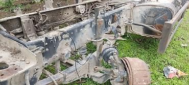 запчасть на трактор: Комплект узлов от грузового автомобиля (рама и ходовая часть) - Рама — 8