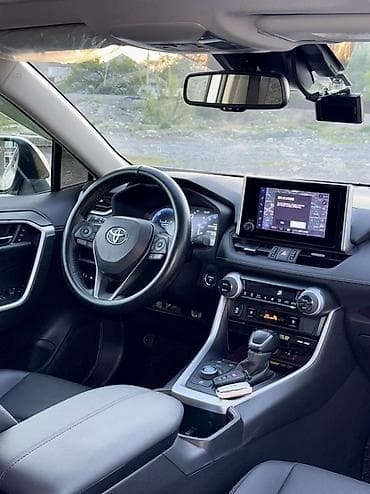 е 211: Toyota RAV4: 2023 г., 2.5 л, Вариатор, Гибрид, Кроссовер — 8