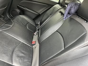 corolla spacio: Toyota Prius: 2019 г., Гибрид, Хэтчбэк — 6