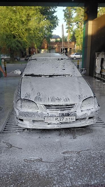 багажник авенсис: Toyota Avensis: 2000 г., 2 л, Механика, Дизель, Хэтчбэк — 2