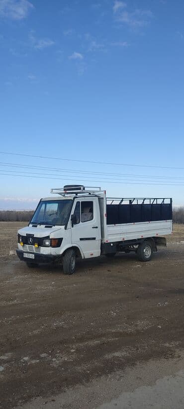авто в такси: Mercedes-Benz T1: 1990 г., 2.9 л, Дизель — 2