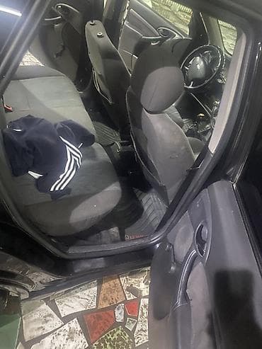 Ford Focus: 2002 г., 1.8 л, Механика, Дизель, Универсал — 8
