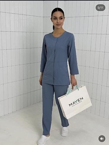 классический костюм мужской: Женский медицинский костюм Maven - Комплект: жакет на скрытых кнопках — 1