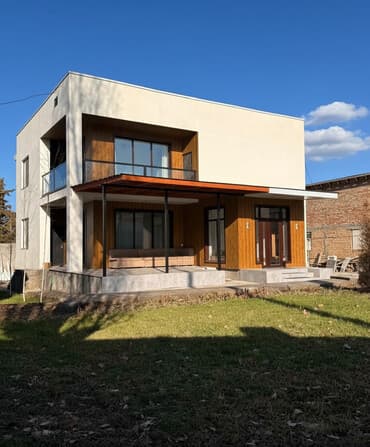 дом петропаловка: Дом, 207 м², 7 комнат, Собственник, Дизайнерский ремонт — 1