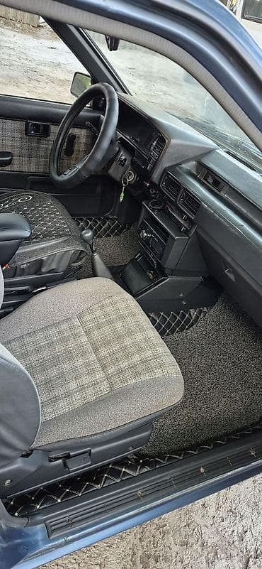 4runner trd: Toyota Corolla: 1986 г., 1.3 л, Механика, Бензин, Хэтчбэк — 10
