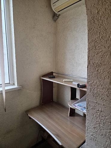 105: 1 комната, 34 м², 6 мкр 105 серия, 7 этаж, Старый ремонт — 4