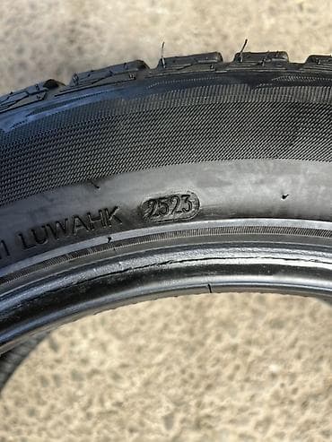 зимний пакрышка: Зимние шины (липучка), пара - Размер: 215/55 R17 - Индекс — 6