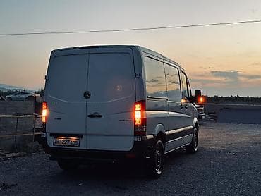 transporter multivan: Mercedes-Benz Sprinter (фургон) - Кабина: три места, кожаная — 7
