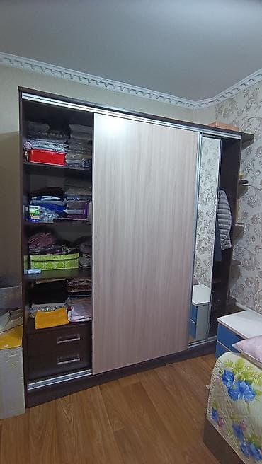 сервант с зеркалом: Шкаф купе, Б/у, С зеркалом, ЛДСП — 4