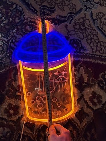 двери окна: Неоновые LED-вывески «Bubble Tea» - Комплект из двух неоновых — 5