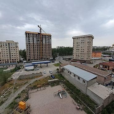 700: Сдается: 2 комнатная квартира! Район: Асанбай Адрес: Токомбаева 5б — 5