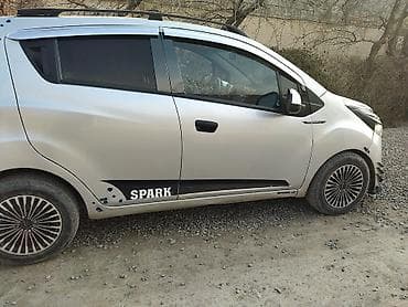 Chevrolet: Chevrolet Spark: 2011 г., 1 л, Механика, Хэтчбэк — 1