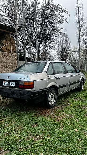 волсваген б 5: Volkswagen Passat: 1988 г., 1.8 л, Кол менен иштөөчү, Бензин, Седан — 2