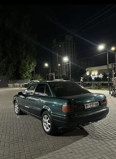 голф 2 капот: Audi 80: 1993 г., Механика, Бензин, Седан — 4