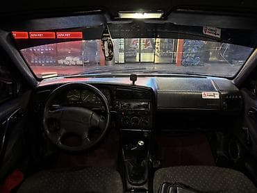 купить кран 25 тонн бу: Volkswagen Passat: 1993 г., 1.8 л, Механика, Бензин, Седан — 9