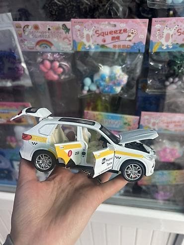 third edition solution: Игрушечная машинка «Яндекс Такси» (металлическая инерционная модель) — 2