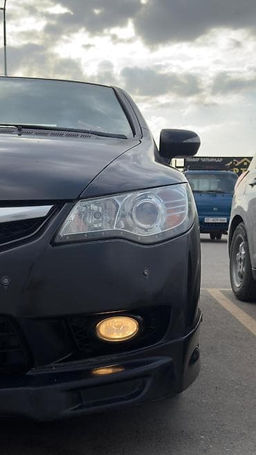 Продажа авто: Honda Civic: 2010 г., 1.3 л, Автомат, Гибрид, Седан — 6