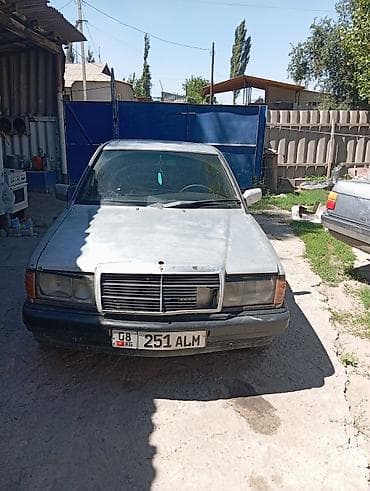мерседес бенз а: Mercedes-Benz 190: 1989 г., 2.3 л, Механика, Бензин, Седан — 1