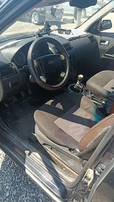 дн 8 салон: Ford Mondeo: 2003 г., Седан — 7