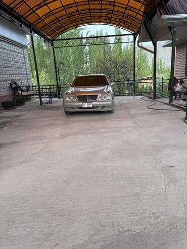 авто с последующим выкупом бишкек саната: Серебристый седан Mercedes-Benz E320. У автомобиля люк на крыше и — 5