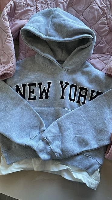 Продаю б.у. вещи в очень хорошем состоянии на рост 130см. Куртка