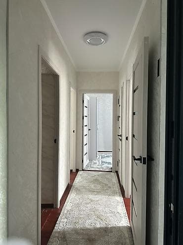 бассейин б у: 3 комнаты, 65 м², Сталинка, Дизайнерский ремонт — 9