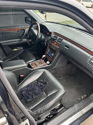 mercedes e13: Mercedes-Benz E-Class: 2001 г., 4.3 л, Автомат, Бензин, Седан — 7
