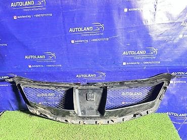 suba: Решетка радиатора Subaru 2009 г., Б/у, Оригинал — 3