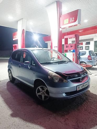 Honda Fit: 2004 г., 1.3 л, Механика, Бензин, Хэтчбэк