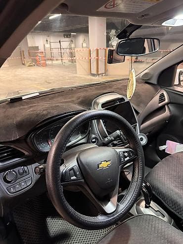 Продажа авто: Chevrolet Spark: 2019 г., 1 л, Автомат, Бензин, Хэтчбэк — 9