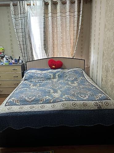 кровать со шкафом: Спальный гарнитур: двуспальная кровать + трехдверный шкаф с зеркалом — 2